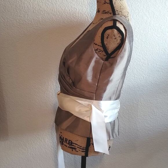 W Too Watters & Watters Bronze Two-Piece Cream Ribbon Sash Formal Skirt Set 12 - Picture 3 of 13